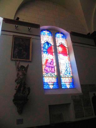 St Anthony's church Loches stained glass 2