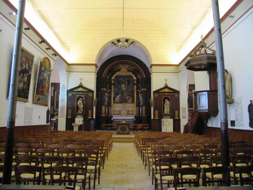 St Anthony's church Loches altar