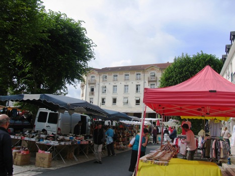 market at La Roche Posay