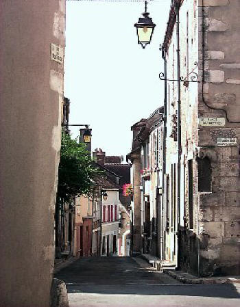 pituresque street in Sancerre