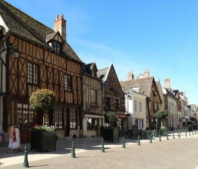street scene in Amboise with half timbered houses