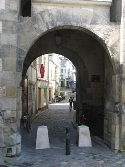 Arched gate entry ino Loches