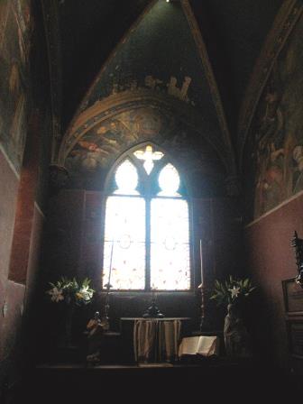Chapel window in Clos Luce 