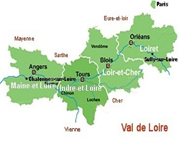 Map showing main departments that make up the Loire Valley