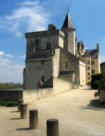 Entrance to Chateau Monsoreau
