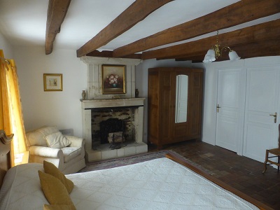 master bedroom in Loire Valley holiday cottage to rent in Barrou