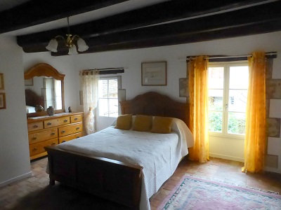 bedroom in Loire Valley holiday cottage to rent in Barrou