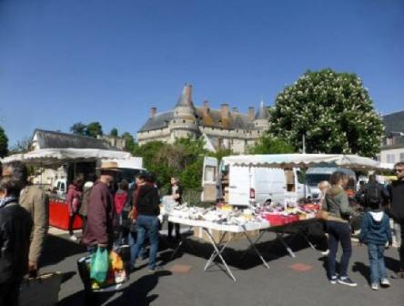 Sunday morning market in Langeais in the Loire Valley